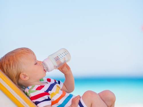 Bloqueador solar seguro para bebés: guía completa para proteger su piel delicada - Mustela Mexico - 1