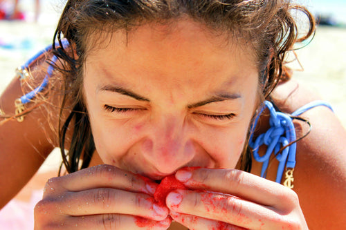 ¿Cada cuánto reaplicar el protector solar? Rutina y consejos para piel sensible - Mustela Mexico - 1